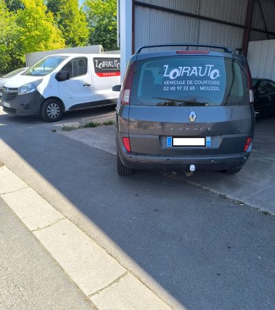 vehicule-de-pret-garage-mouzeil