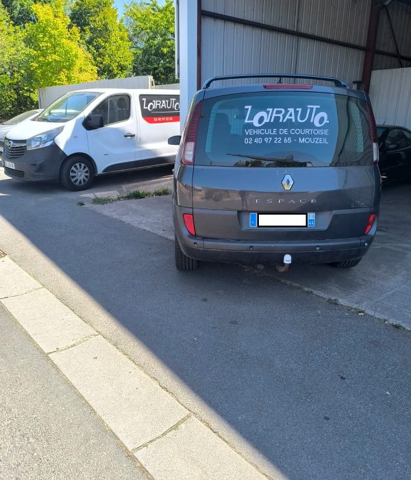 vehicule-de-pret-garage-mouzeil